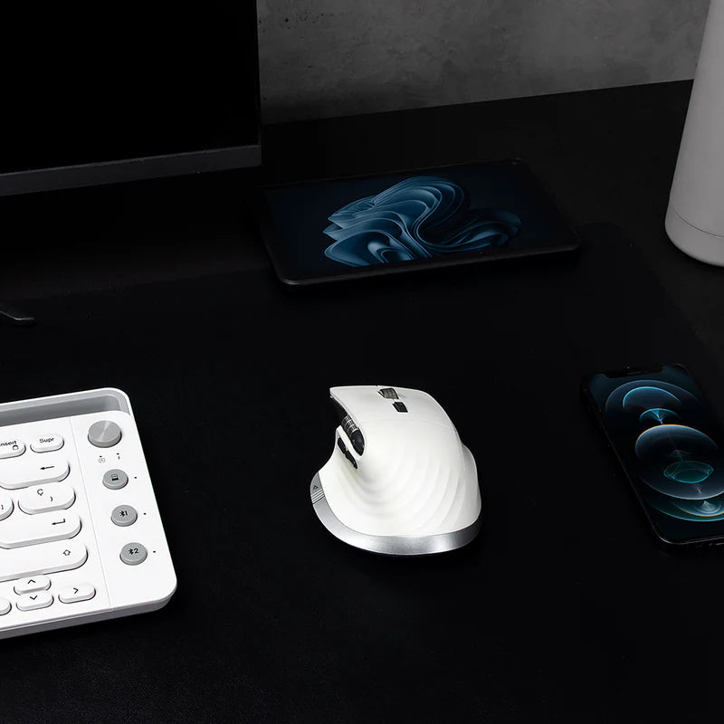 Mouse Acteck Virtuos Pro Mi780 / Vertical / Inalambrico / Dual Bluetooth + Usb / Recargable / Scroll Horizontal / Optico / 8 Botones / 3200 Dpi Ajustable / Blanco / Ac-936194