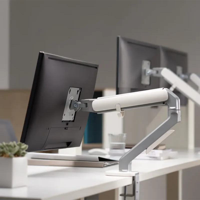 Soporte Acteck Enforce Motion Sm616 / 17 - 32 Pulg / Max 9 Kg / Articuilado Hidraulico / Escritorio / Organizador De Cables / Vesa / Ajuste Monitor Curvo / Inclinacion - Giro Ajustable / Ac-936569