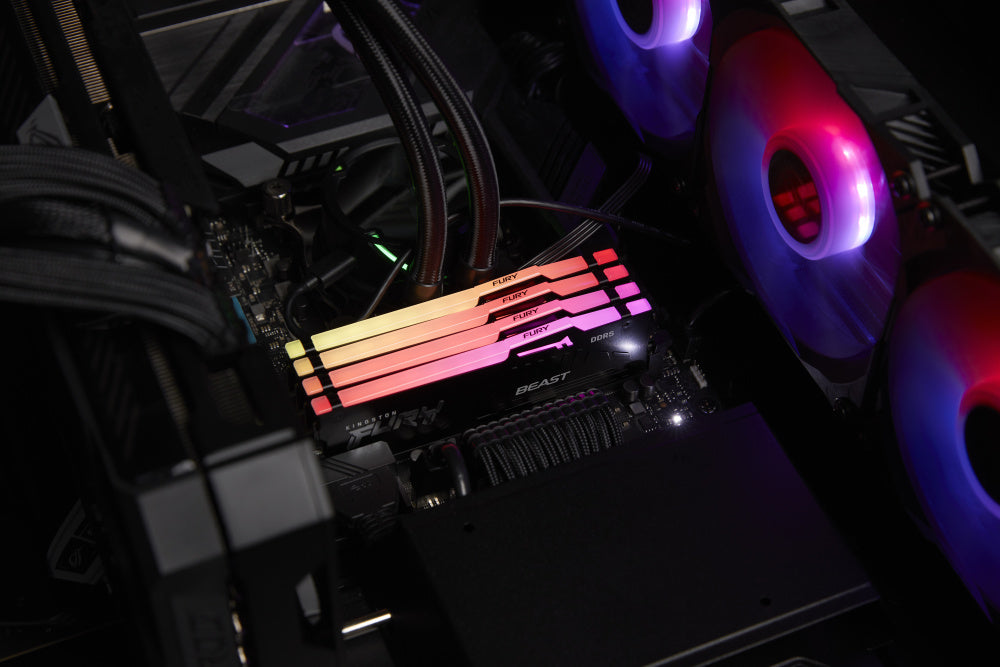 Memoria Ram Kingston Dimm Ddr5 16gb 6000mt/s Fury Beast White Expo Rgb Cl30 288pin 1.4v C/disipador De Calor