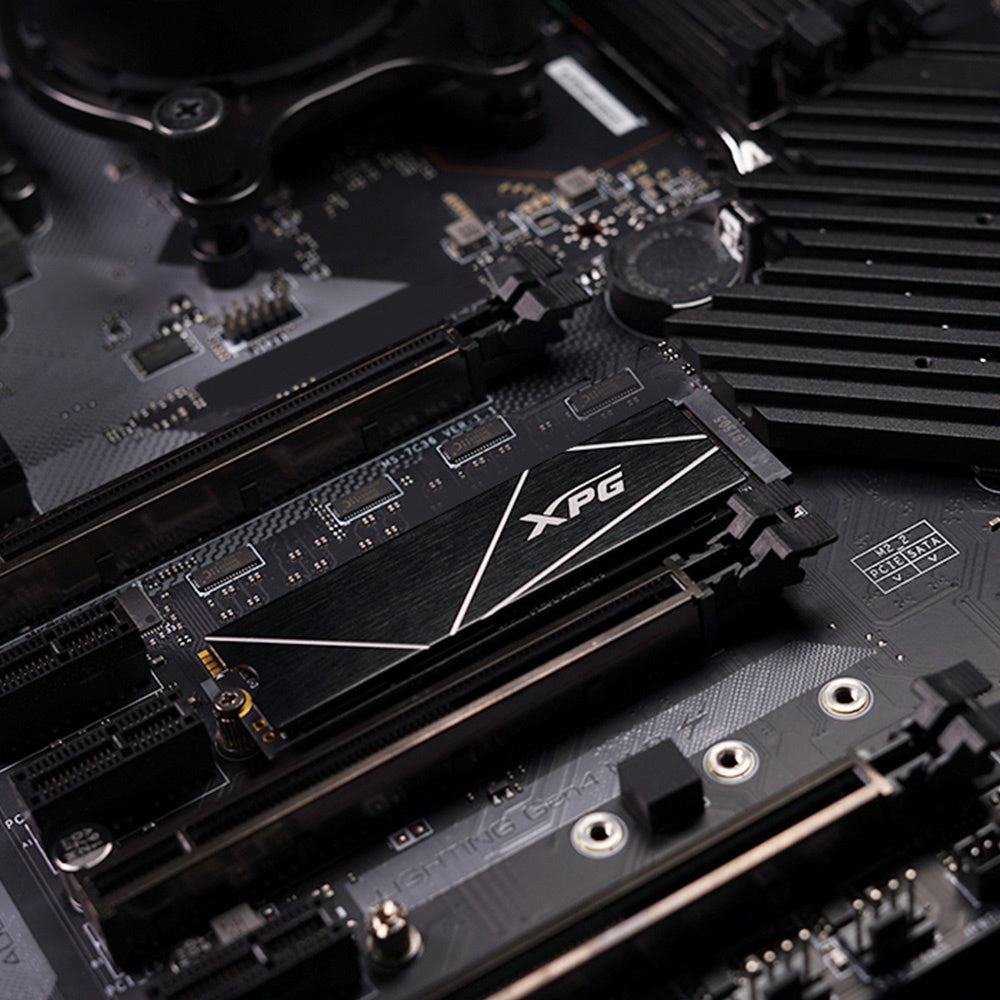 Unidad De Estado Solido Ssd Interno Xpg Gammix S70 Blade 1tb M.2 2280 Nvme Pcie Gen 4x4 Lect.7400 Escrit. 6100 Mbs 3dnand Pc Laptop Minipc Con Disipador Gamer (agammixs70b-1t-cs)