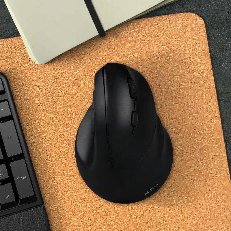 Mouse Acteck Virtuos Fitt Mi520 / Ergonomico / Vertical / Inalambrico / Dual Bluetooth Adaptador Usb / 2400 Dpi / Recargable / Negro / Ac-936224