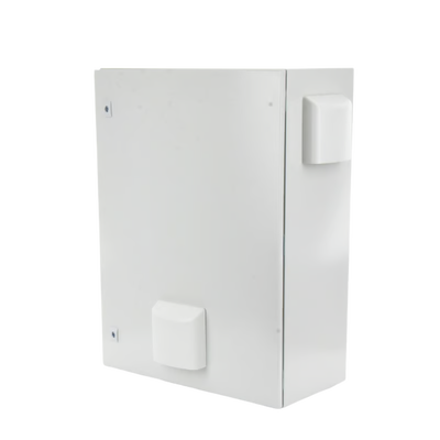 Gabinete Ventilado de Acero IP55 Uso en Exterior (600 x 800 x 300 mm) con Placa Trasera Interior Metálica y Compuerta Inferior Atornillable. Incluye Ventilador, Ventilas, filtros, Chapas y Llave T.