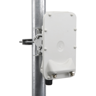 Ptp-550 Hasta 1.36 Gbps / 4910 - 6200 Mhz / 802.11 Ac Wave 2 Mu-mimo 4: 4x4 / Backhaul Conectorizado / Ideal Para Distancias De +80 Km (c050055h014a)