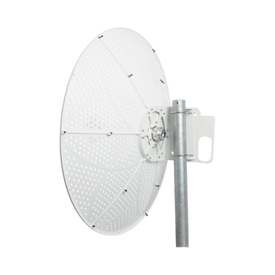 Antena direccional para C5x, C6x y B5x, Guía de onda para mantener la integridad de la señal y minimiza la pérdida en transmisión , 4.9 - 6.5 GHz, 3 ft, Ganancia de 34 dBi, Montaje incluido
