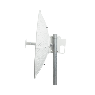 Antena direccional para C5x, C6x y B5x, Guía de onda para mantener la integridad de la señal y minimiza la pérdida en transmisión , 4.9 - 6.5 GHz, 3 ft, Ganancia de 34 dBi, Montaje incluido