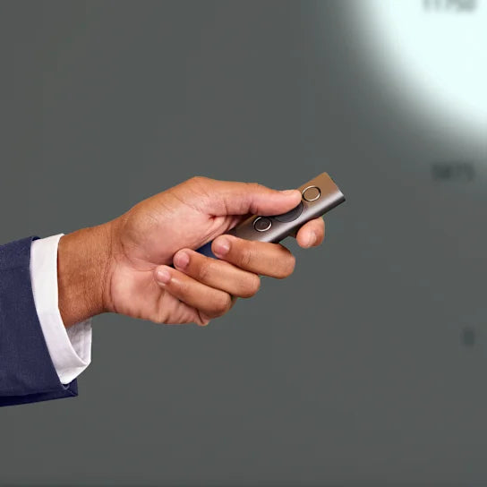 Presentador Logitech Spotlight Inalambrico Recargable Gris