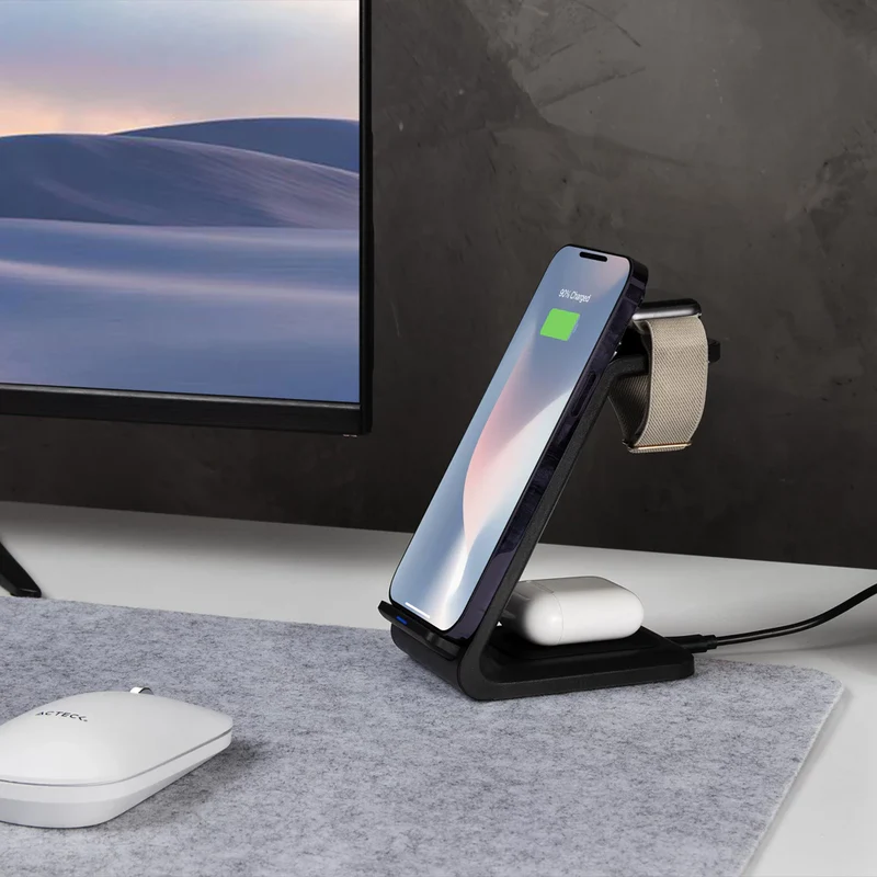 Cargador De Escritorio Acteck Energon S-mate Ci720 / Inalambrico / Iphone - Samsung - Carga Qi / 3w - 15w / Para 3 Dispositivos / Conexion Usb C / Negro / Ac-937153