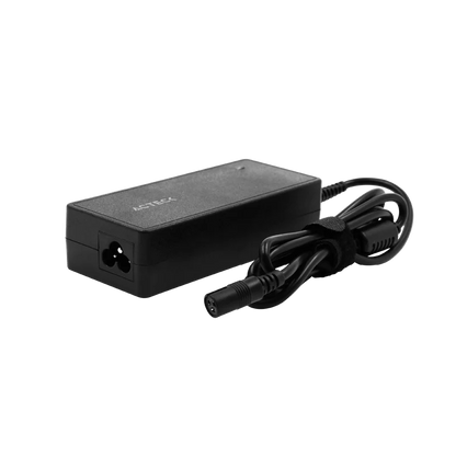 Cargador Universal Acteck Energon Roam Cu494 / Para Laptop / Salida 90 W / Adaptador / 12 Conectores / Ac-937191