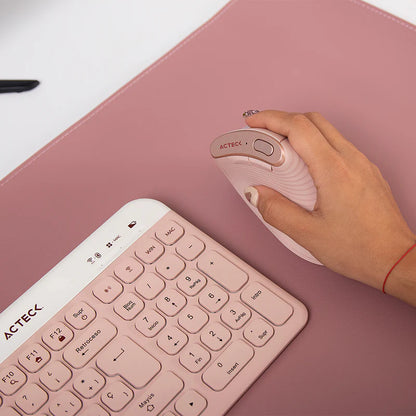 Mouse Acteck Virtuos Fitt Pro Mi770 / Vertical / Ergonomico / Inalambrico Dual  / Dongle Usb 2.4 Ghz  + 2 Bluetooth / Recargable / Optico / 2400 Dpi Ajustable / 8 Botones + Scroll / Rosa / Ac-939638