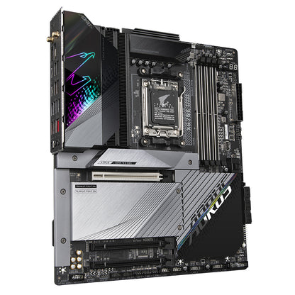 Mb Gigabyte X670e Aorus Master Amd S-am5 7a Gen/4x Ddr5 5200/hdmi/m.2/4x Usb3.2/usb-c/atx/gaming