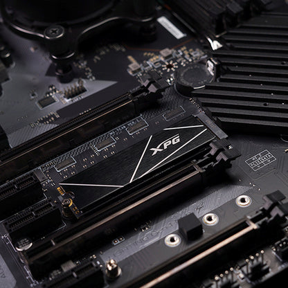 Unidad De Estado Solido Ssd Interno Xpg Gammix S70 Blade 1tb M.2 2280 Nvme Pcie Gen 4x4 Lect.7400 Escrit. 6100 Mbs 3dnand Pc Laptop Minipc Con Disipador Gamer (agammixs70b-1t-cs)