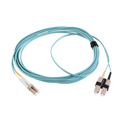 Jumper De Fibra Óptica Multimodo 50/125 Xglo Om3, Lc-sc Duplex, Ofnr, Color Aqua, 1 Metro