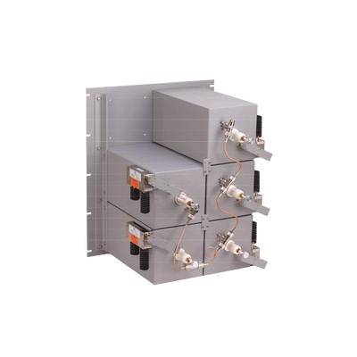 Combinador 440-510 MHz, para 5 Canales, 125 Watt, 300 KHz (min.) de Sep. Tx-Tx, 2 Aisladores N Hembra.